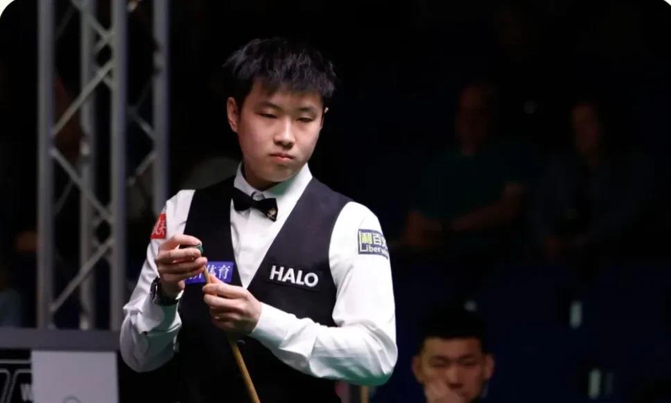 kaiyun官网入口包含斯诺克夜战：江南银狐队强势横扫东城猎隼队，速度优势明显边后卫成为亮点的词条