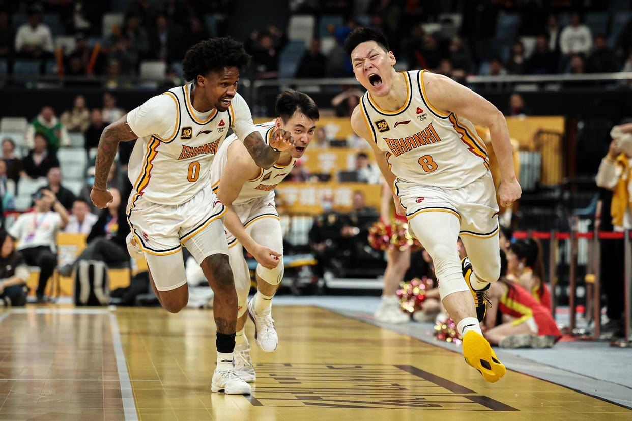 开云体育官网包含切尔西发布备战花絮；窗口期绝杀压哨；CBA季后赛任务艰巨；纪律约束更严格的词条